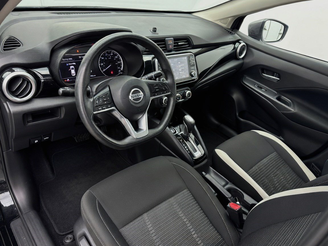Used 2021 Nissan Versa SV FWD image 7