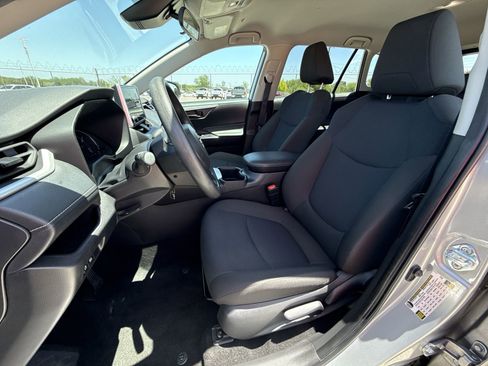 Certified 2025 Toyota RAV4 LE FWD image 13