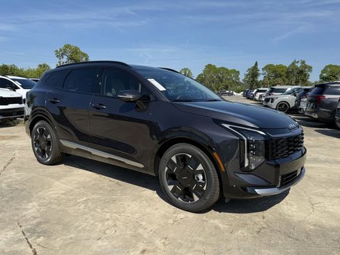 New 2026 Kia Sportage SX image 2