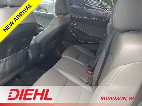 Used 2017 Hyundai Santa Fe AWD w/ SE Ultimate Tech Package 03 image 6