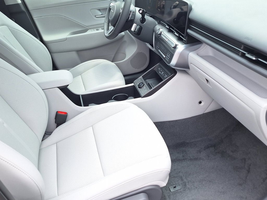 New 2026 Hyundai Kona SEL Premium AWD/4WD image 23