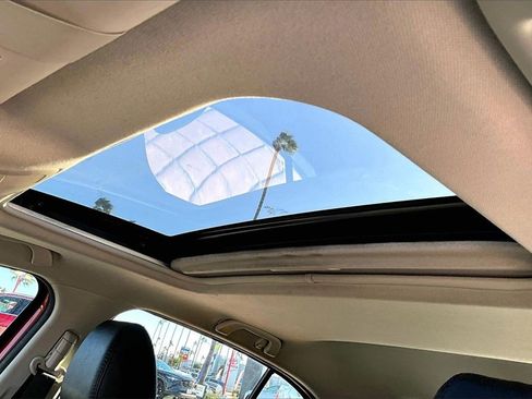 Used 2018 MAZDA MAZDA3 Grand Touring w/ Premium Equipment Package image 12