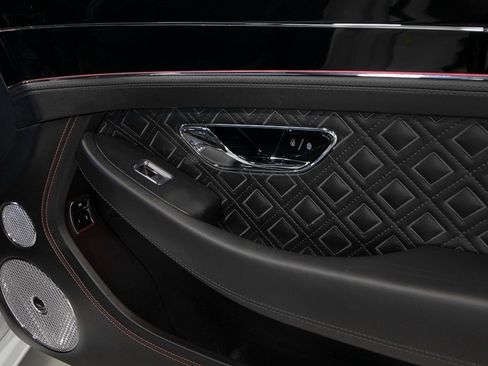 Used 2020 Bentley Continental GT image 41