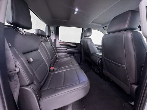 Used 2024 GMC Sierra 1500 SLT image 27