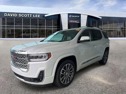 Used 2023 GMC Acadia Denali w/ Denali Ultimate Package AWD/4WD image 4