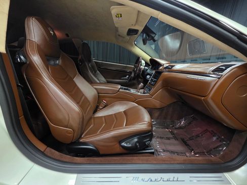 Used 2013 Maserati GranTurismo Sport image 26