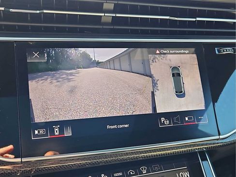 Used 2023 Audi SQ8 Prestige AWD/4WD image 27