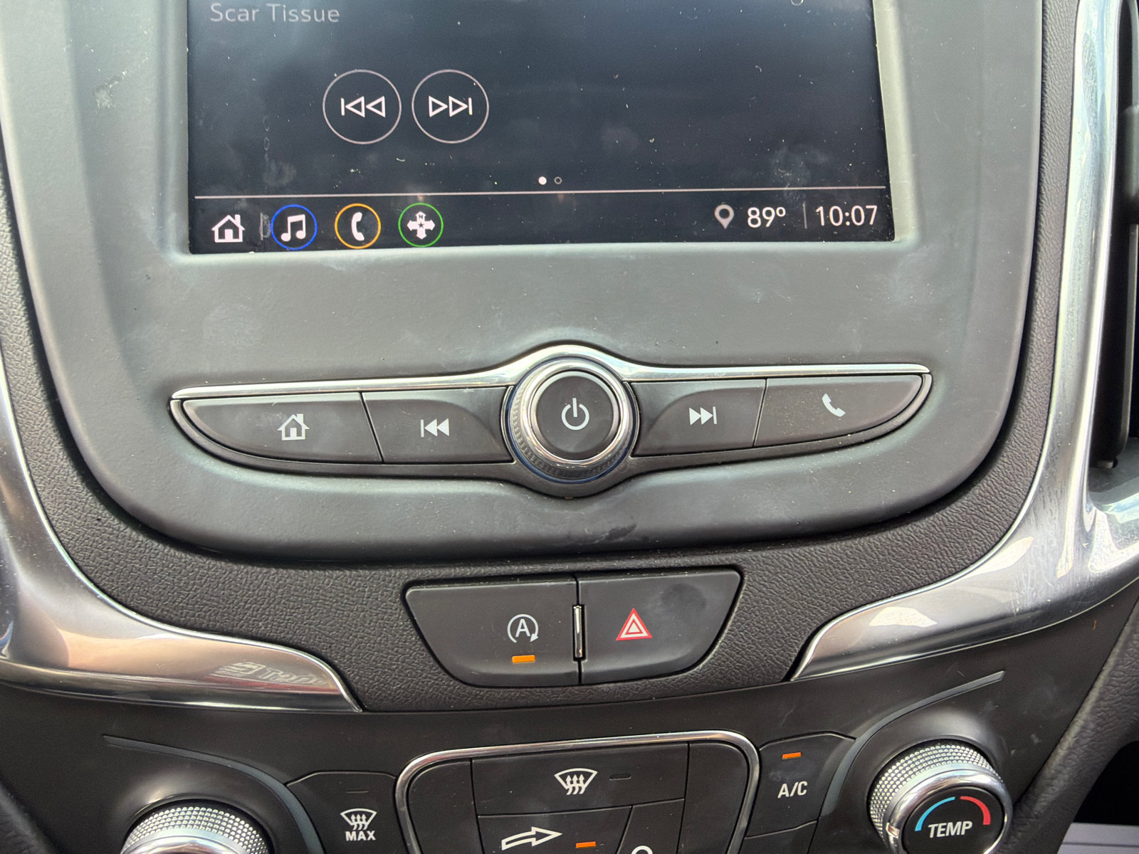 Used 2024 Chevrolet Equinox LT FWD image 25