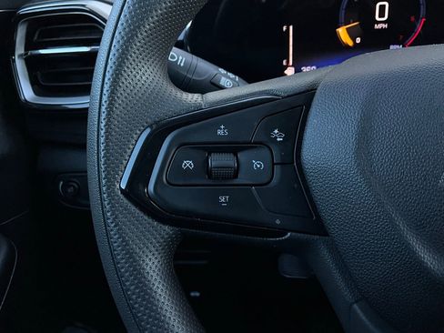 Used 2025 Chevrolet TrailBlazer LT image 31