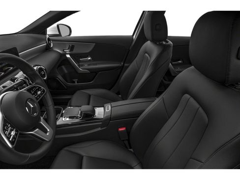 Used 2019 Mercedes-Benz A 220 image 4