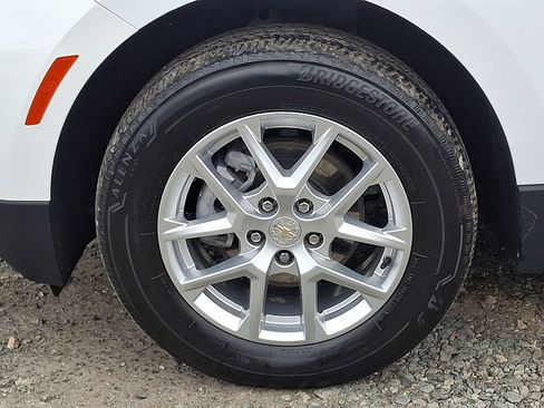 Used 2022 Chevrolet Equinox LT AWD/4WD image 32