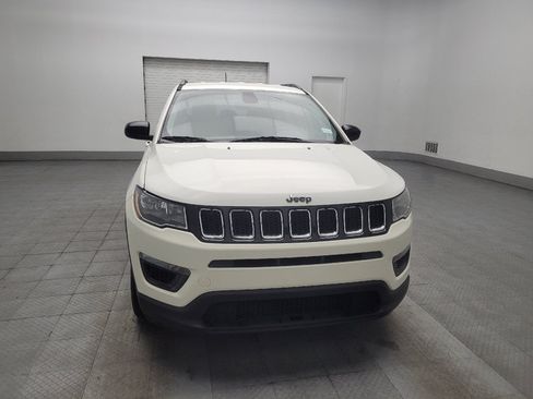 Used 2018 Jeep Compass Sport w/ Tech Group FWD image 14
