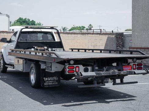 Used 2022 RAM 5500 SLT w/ Quick Order Package 27G SLT RWD image 8