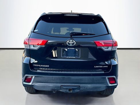 Used 2019 Toyota Highlander Limited image 4