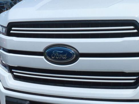 Used 2020 Ford F150 Lariat w/ Equipment Group 502A Luxury AWD/4WD image 12