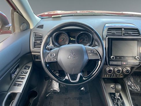 Used 2024 Mitsubishi Outlander Sport AWD image 12