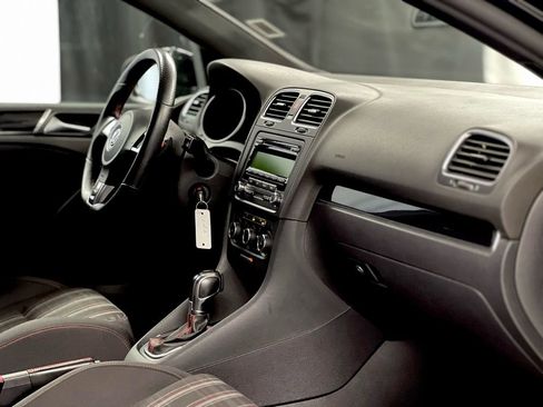 Used 2012 Volkswagen Golf 4-Door image 20