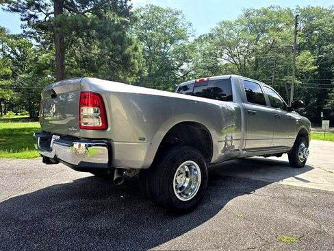 Used 2019 RAM 3500 Tradesman image 3
