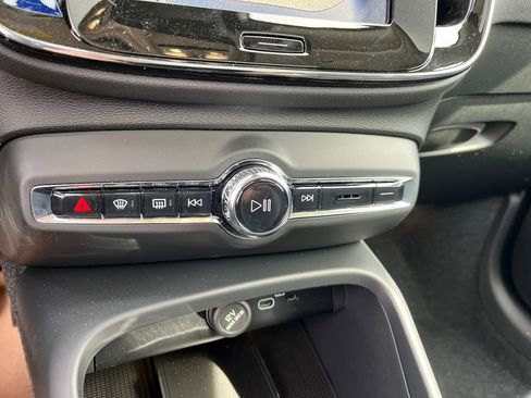 New 2026 Volvo XC40 B5 Plus w/ Protection Package Premier image 17