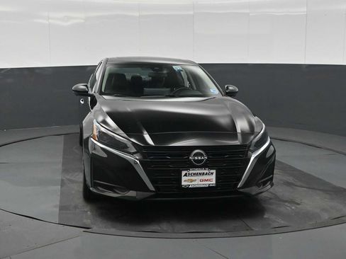 Used 2023 Nissan Altima 2.5 SL AWD/4WD image 3