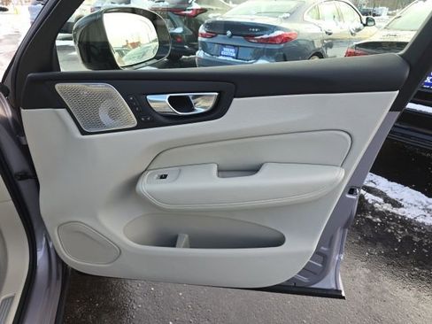 New 2026 Volvo XC60 B5 Ultra w/ Climate Package AWD/4WD image 13