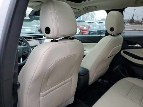 Used 2022 Buick Encore GX Essence w/ Advanced Technology Package image 30