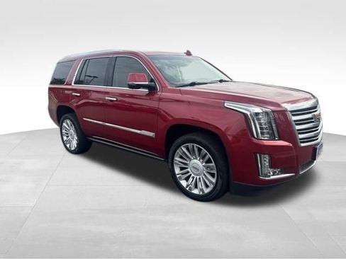 Used 2015 Cadillac Escalade Platinum RWD image 7