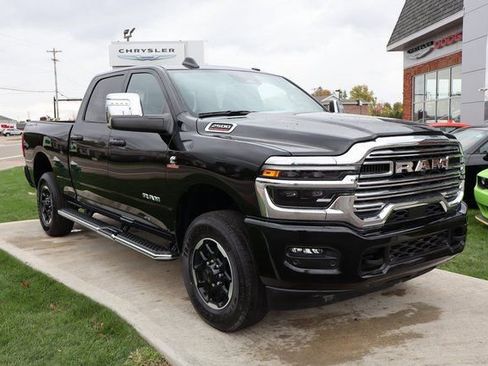 Used 2025 RAM 2500 Laramie image 4