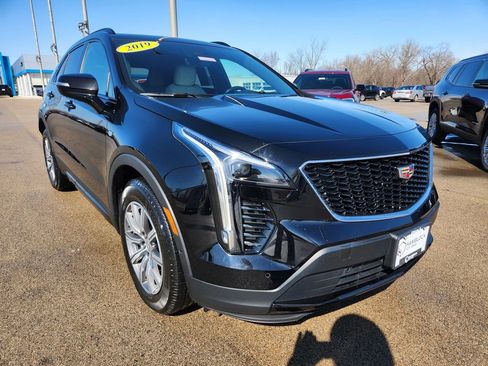 Used 2019 Cadillac XT4 Sport w/ Enhanced Visibility Package FWD image 1