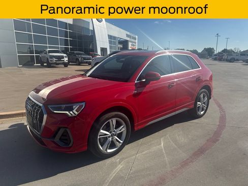 Used 2023 Audi Q3 2.0T Premium Plus w/ Premium Plus Package AWD/4WD image 1