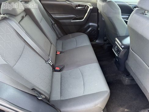 Used 2024 Toyota RAV4 XLE image 28