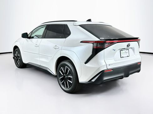 Used 2026 Toyota bZ FWD image 5