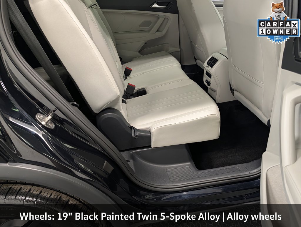 Used 2024 Volkswagen Tiguan SE R-Line FWD image 30