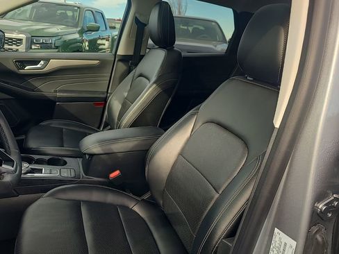 Used 2022 Ford Escape SEL image 28