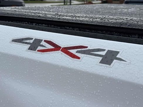 Used 2020 Chevrolet Silverado 1500 LT w/ LT Value Package image 8