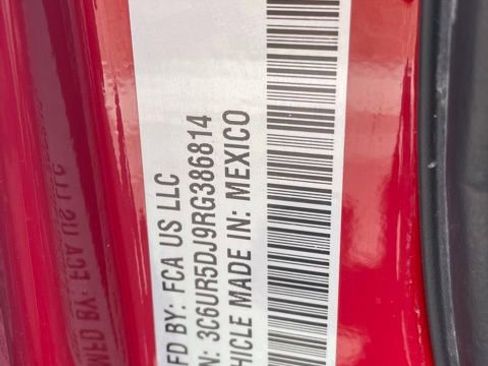 Used 2024 RAM 2500 Big Horn w/ Bed Utility Group image 33