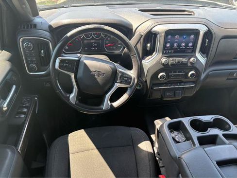 Used 2020 Chevrolet Silverado 1500 LT Trail Boss AWD/4WD image 19