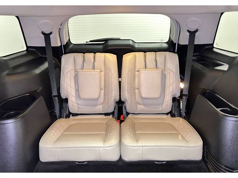 Used 2016 Ford Explorer Platinum AWD/4WD image 22