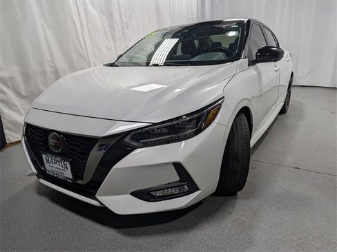 Used 2021 Nissan Sentra SR w/ SR Premium Package image 8