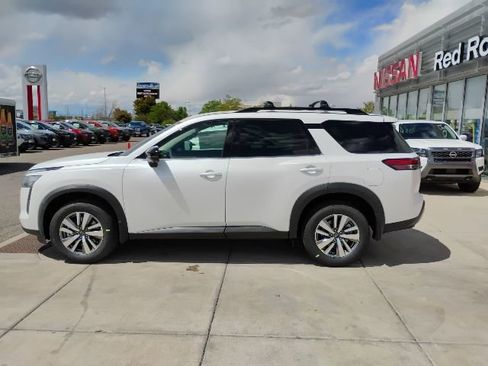 New 2026 Nissan Pathfinder SL AWD/4WD image 8