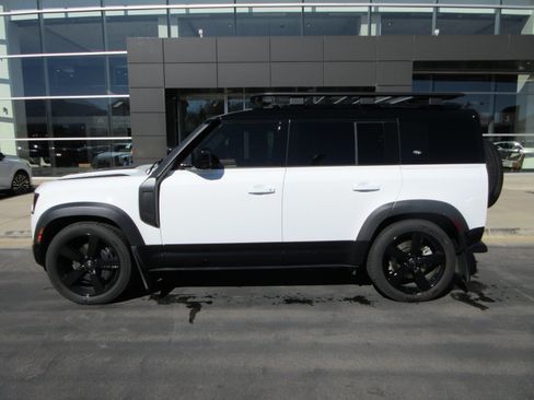 Used 2023 Land Rover Defender 110 X-Dynamic SE AWD/4WD image 3