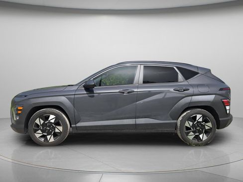 Used 2024 Hyundai Kona SEL FWD image 4