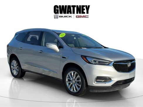 Used 2021 Buick Enclave Essence w/ Sound and Sites Package image 8