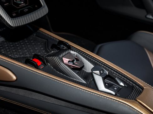 Used 2024 Lamborghini Revuelto AWD/4WD image 60