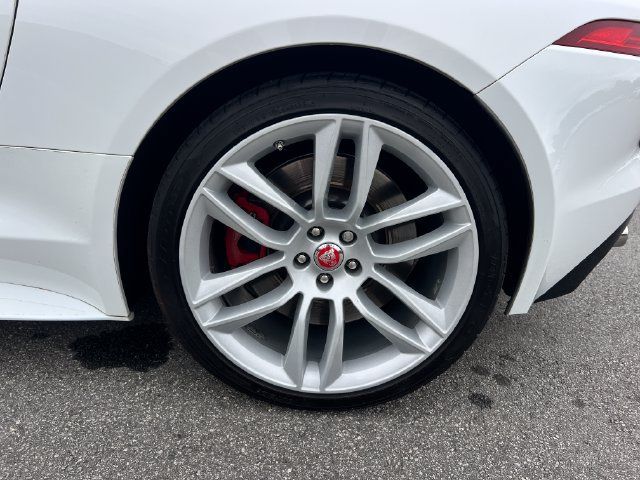 Used 2016 Jaguar F-TYPE R AWD/4WD image 36