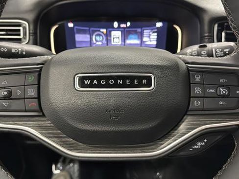 Used 2024 Jeep Wagoneer Series II w/ Convenience Group I AWD/4WD image 27