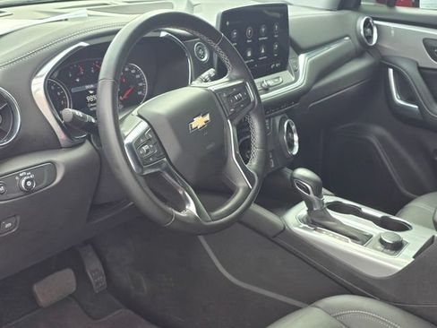 Used 2024 Chevrolet Blazer LT FWD image 9