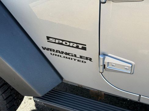 Used 2015 Jeep Wrangler Unlimited Sport w/ Quick Order Package 24S image 8