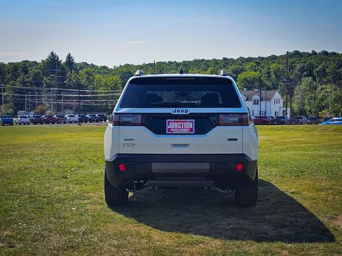 New 2026 Jeep Cherokee Overland w/ Advanced Pro Tech Group AWD/4WD image 4