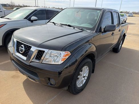 Used 2020 Nissan Frontier SV w/ SV Utility Package image 1